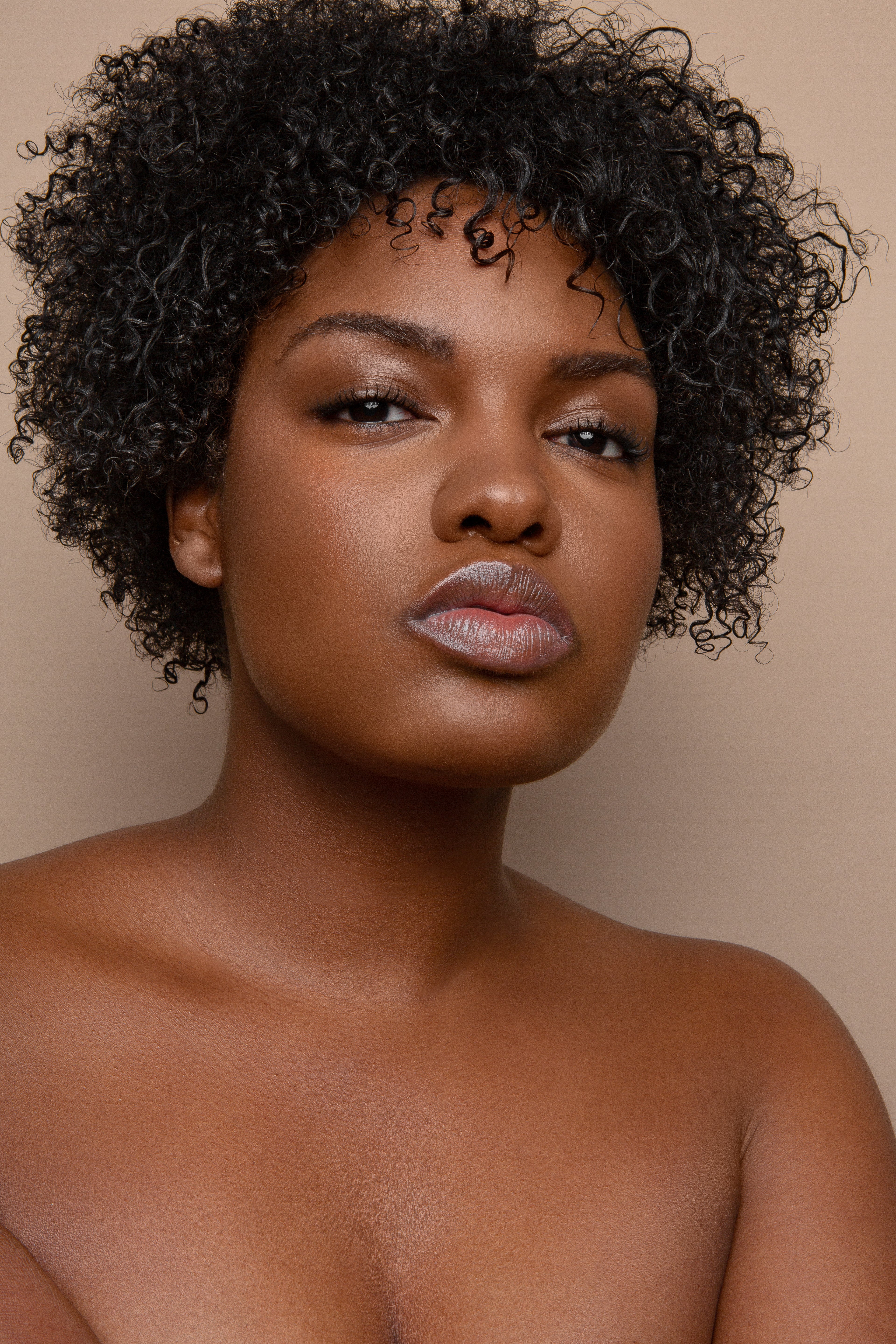 Beauty & Skincare Photography | Makari de Suisse Style
