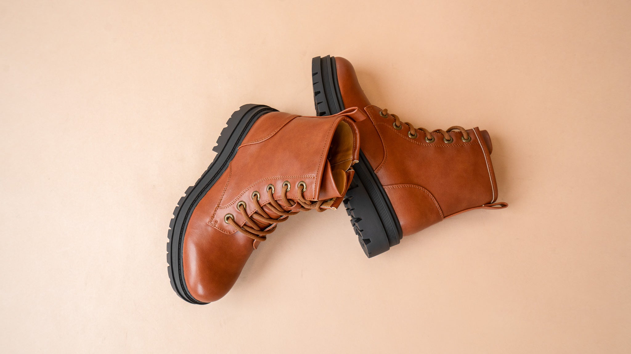 Lifestyle Footwear Photography | Dream Pairs Style