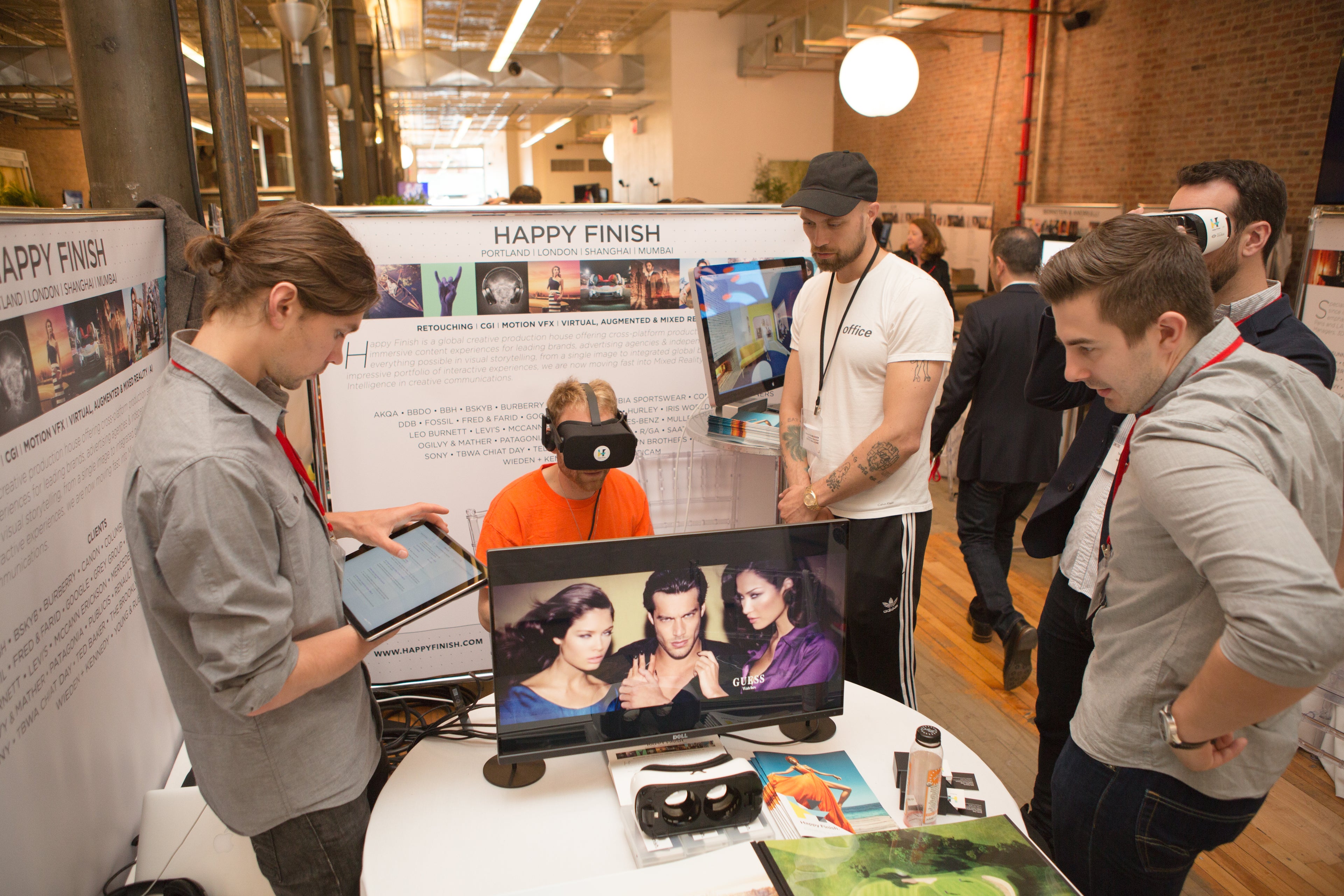 Le Book NYC Connection | Creative Industry Event Style Photography